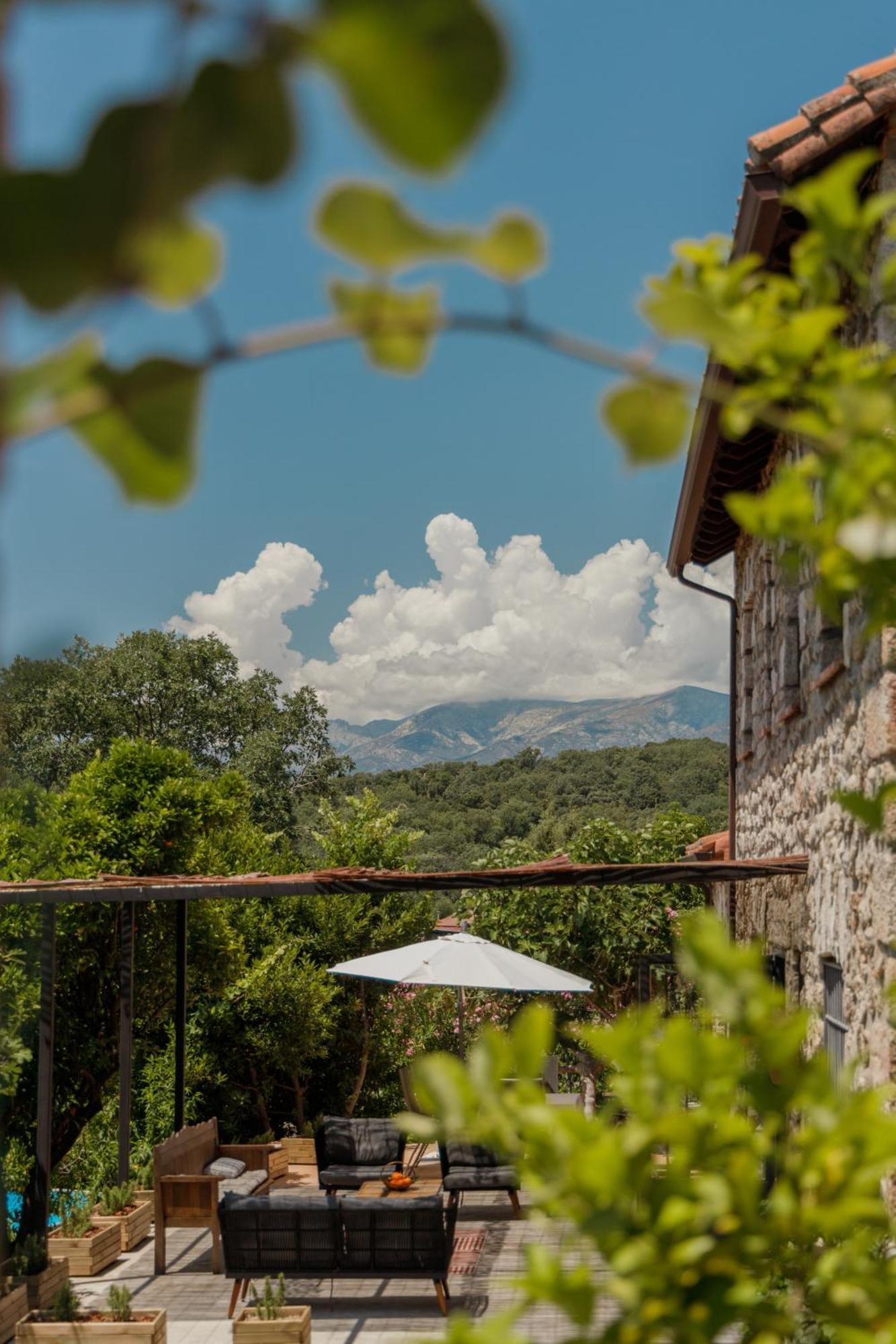 Casa Rural En Candeleda Con Piscina Y Un Maravilloso Jardin Exteriér fotografie